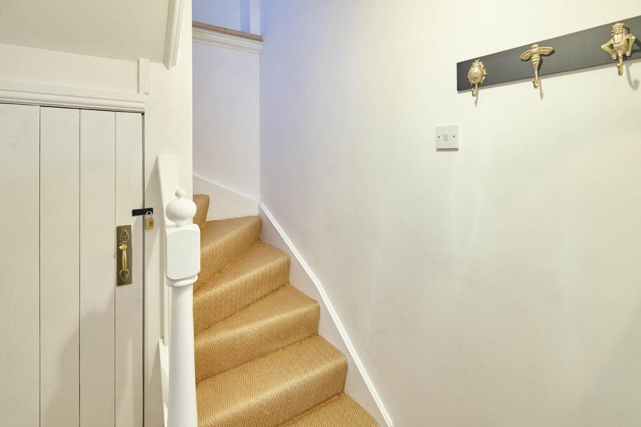 Host & Stay - Abbey View Cottage Уитби Экстерьер фото